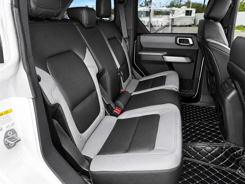 Used 2023 Ford Bronco Black Diamond AWD/4WD image 20