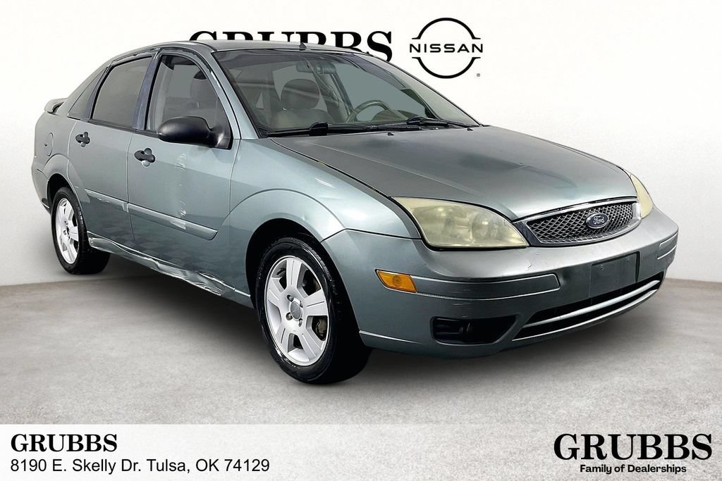 Used 2005 Ford Focus ZX4 Sedan FWD video 1