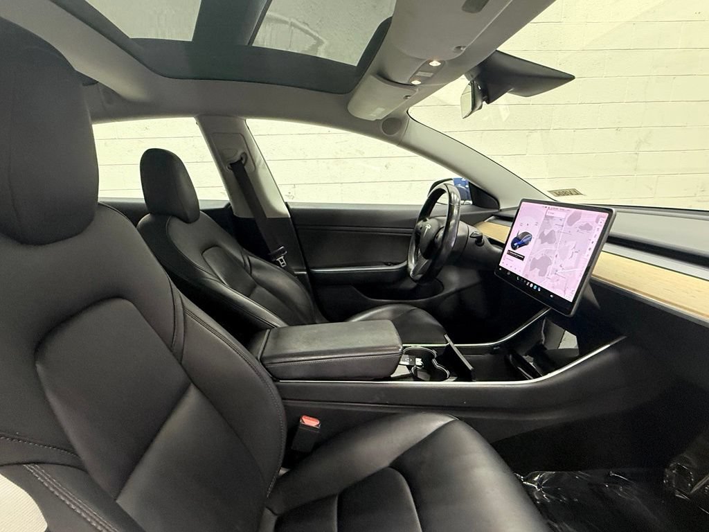 Used 2019 Tesla Model 3 Standard Range Plus RWD image 35