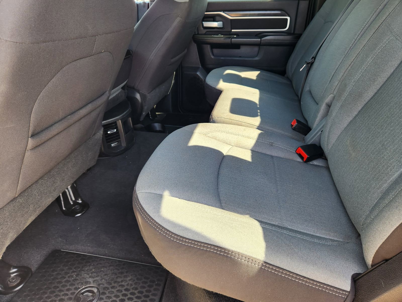 Used 2024 RAM 3500 Big Horn AWD/4WD image 29