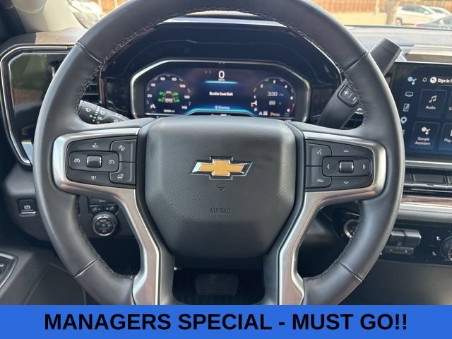 Used 2025 Chevrolet Silverado 2500 LT w/ Convenience Package AWD/4WD image 5