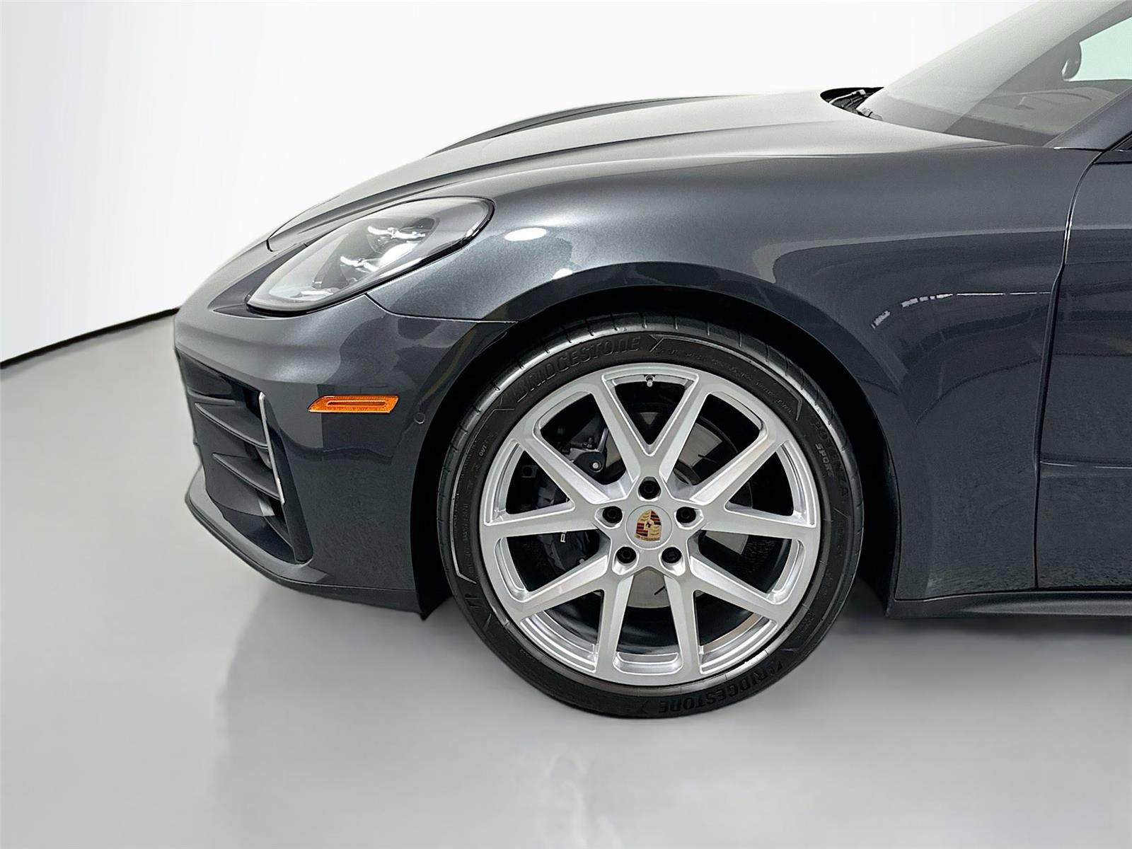 Certified 2025 Porsche Panamera 4 AWD/4WD image 11