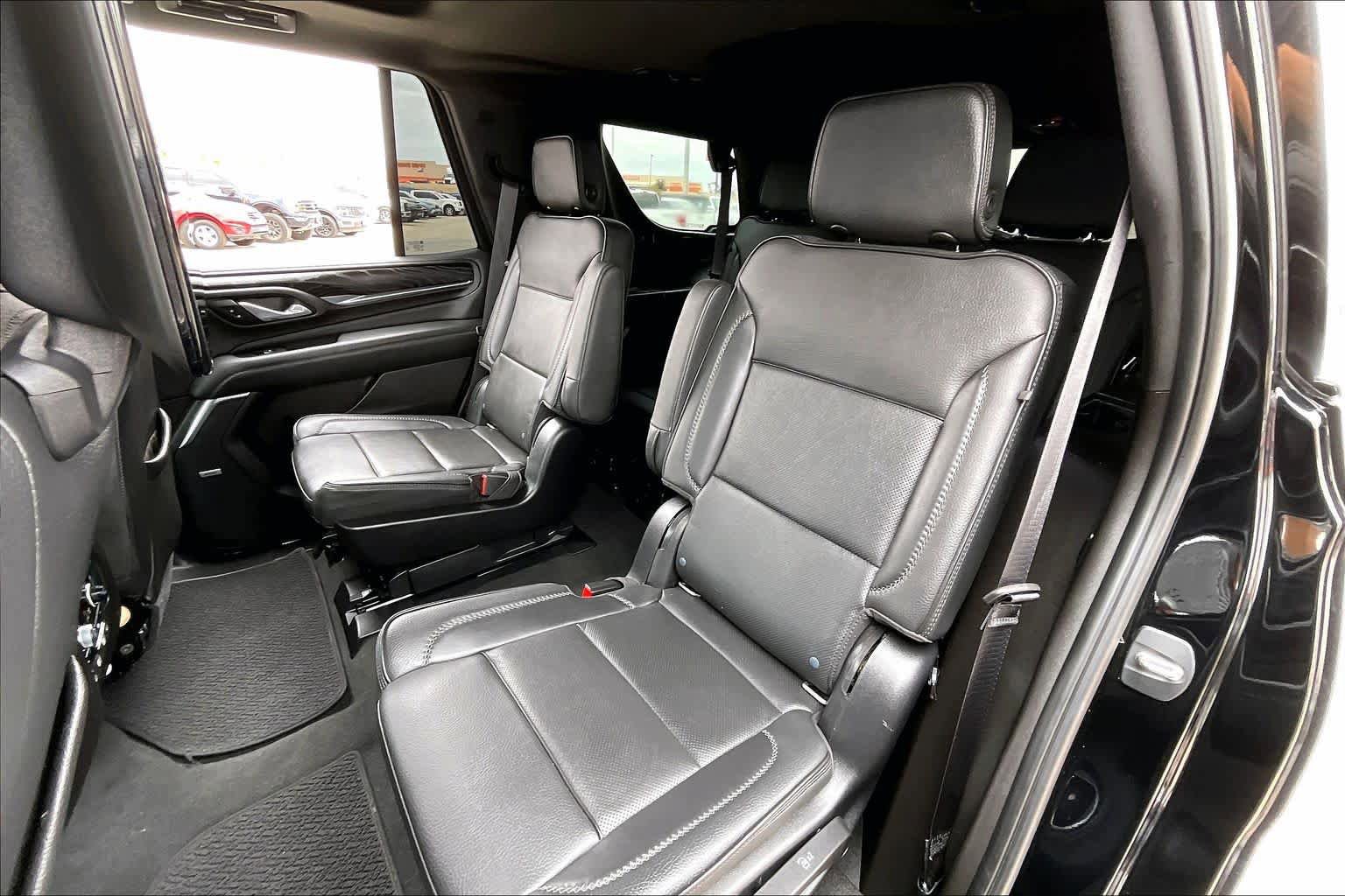 Used 2021 GMC Yukon Denali w/ Denali Premium Package image 20