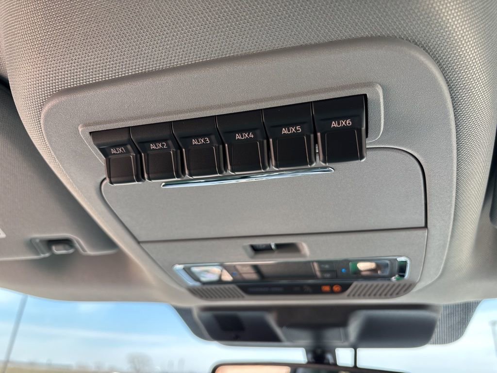 New 2026 Ford F250 Lariat w/ Lariat Premium Package image 25