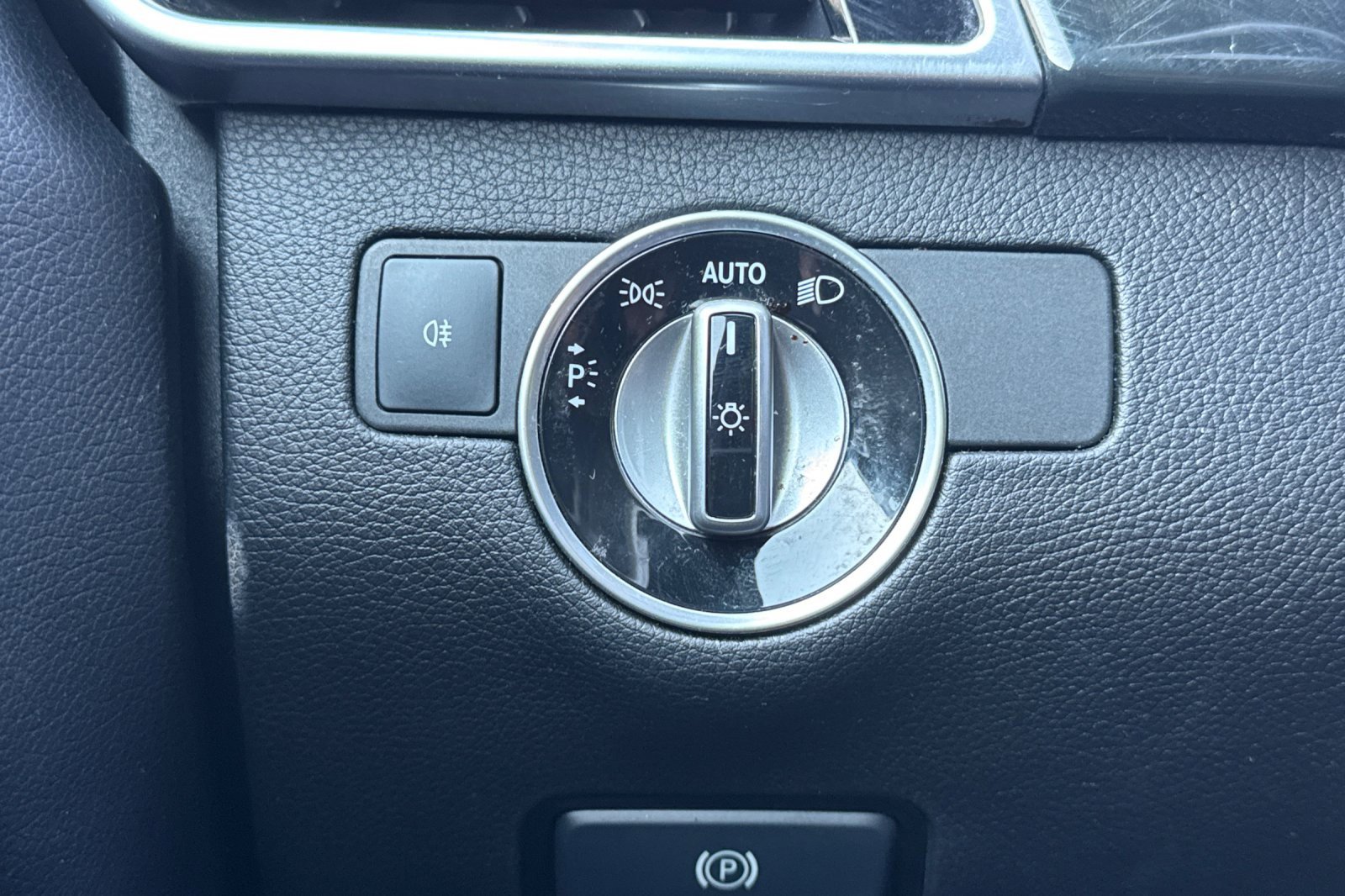 Certified 2018 Mercedes-Benz GLE 350 4MATIC image 33