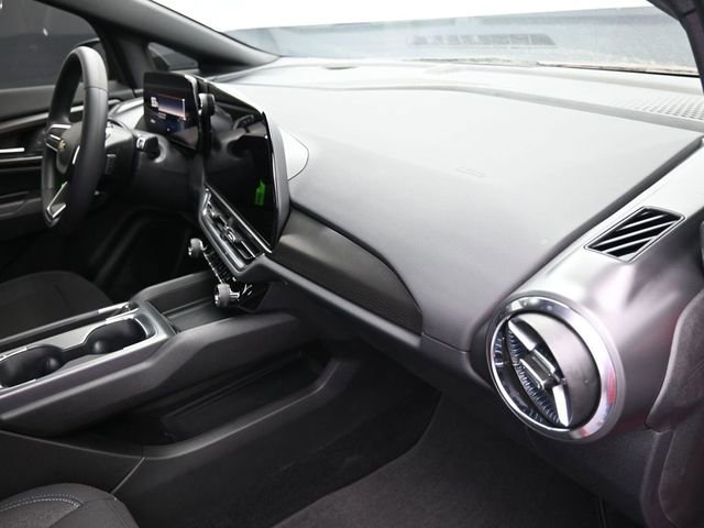 New 2026 Chevrolet Equinox EV LT image 37