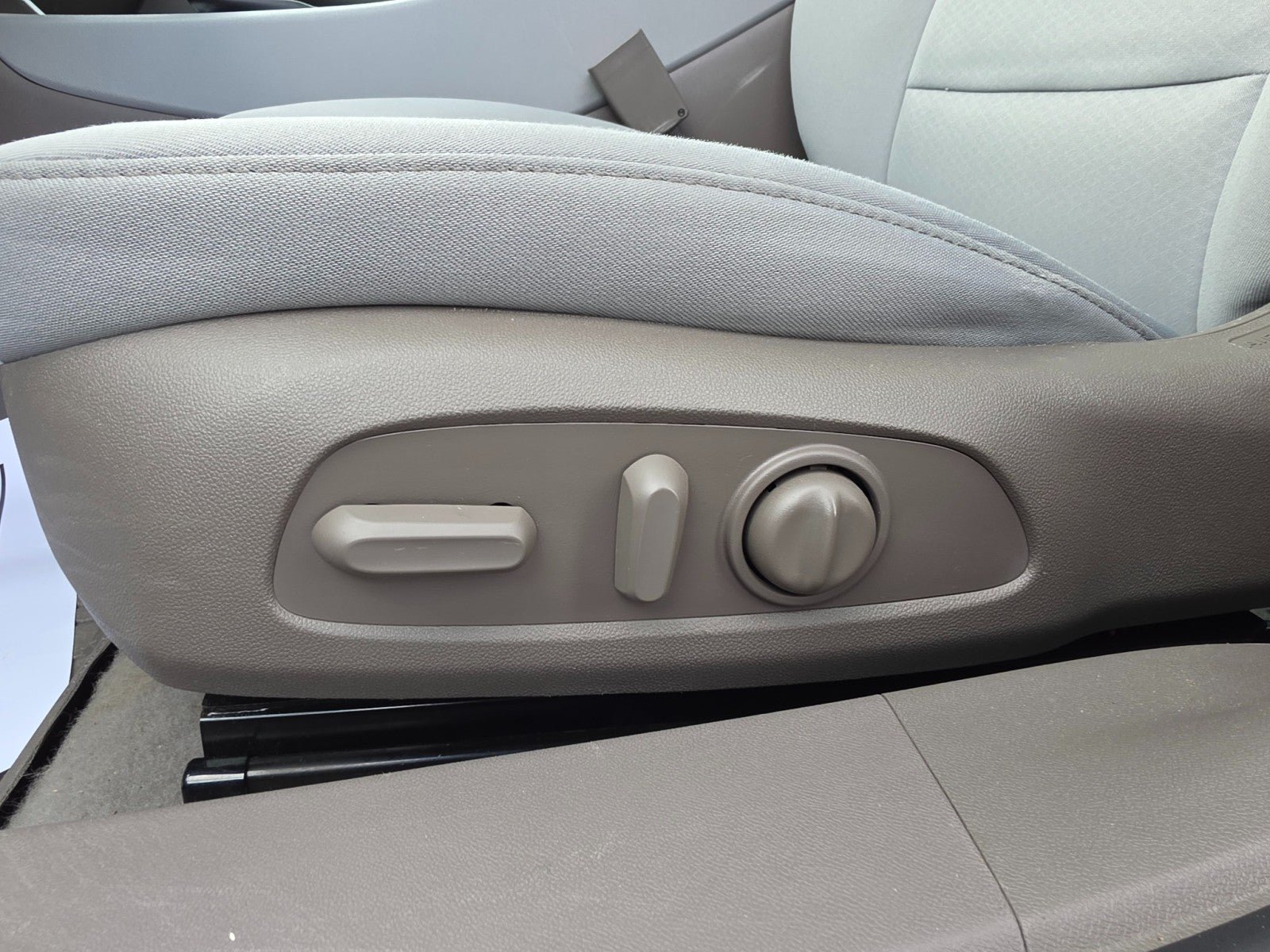 Used 2021 Chevrolet Malibu LT FWD image 29