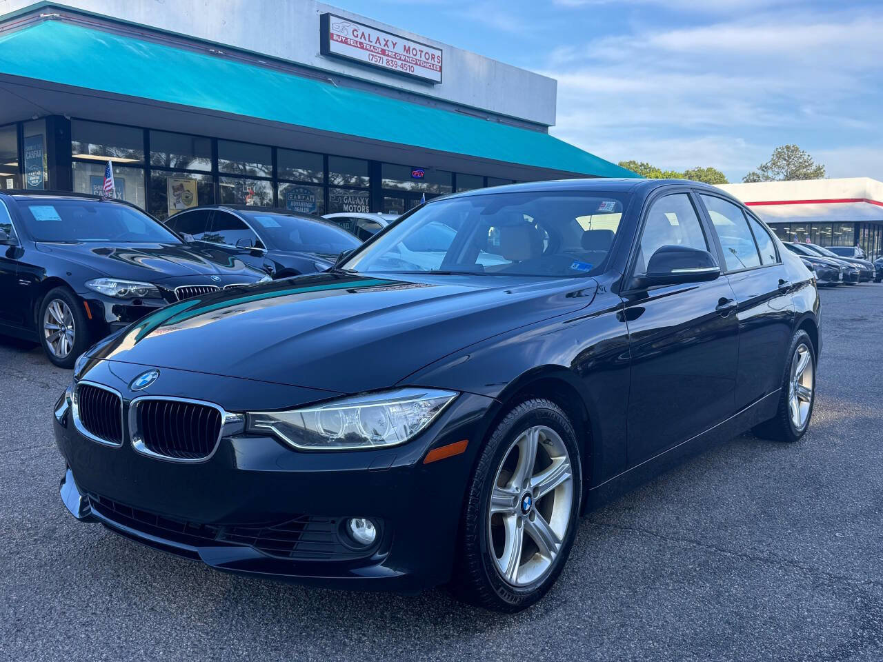 Used 2014 BMW 328i xDrive Sedan AWD/4WD image 1