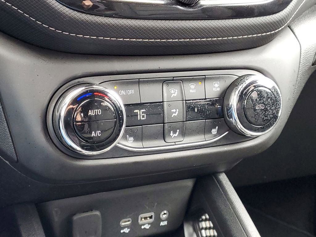 Used 2023 Chevrolet TrailBlazer ACTIV w/ Convenience Package image 16