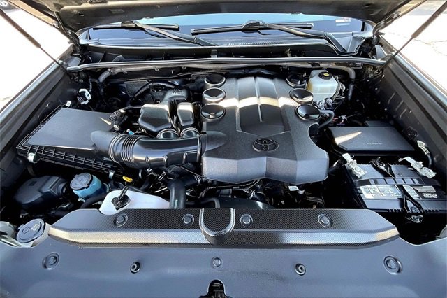 Used 2018 Toyota 4Runner SR5 Premium image 9