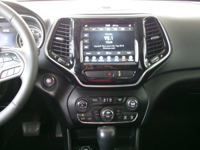 Used 2022 Jeep Cherokee Limited image 15