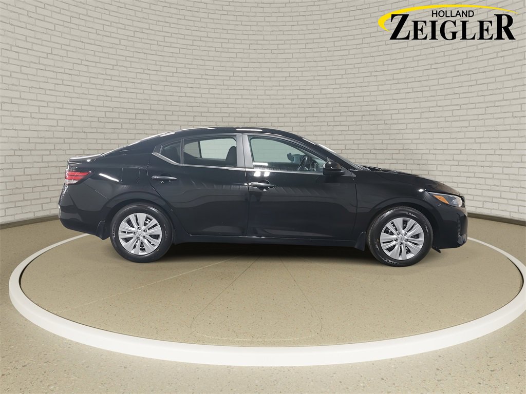 New 2025 Nissan Sentra S image 4