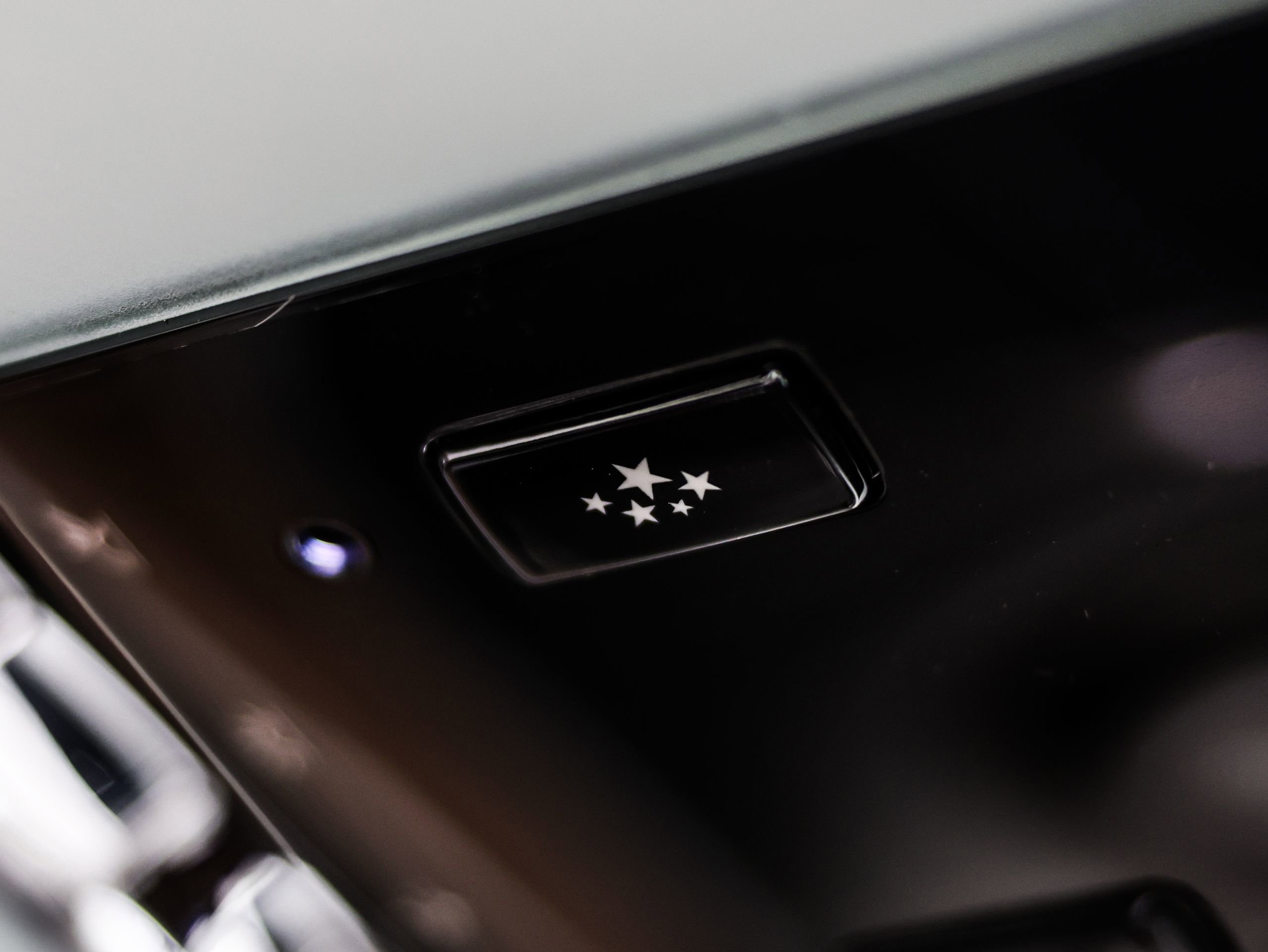 New 2026 Rolls-Royce Spectre Base image 22