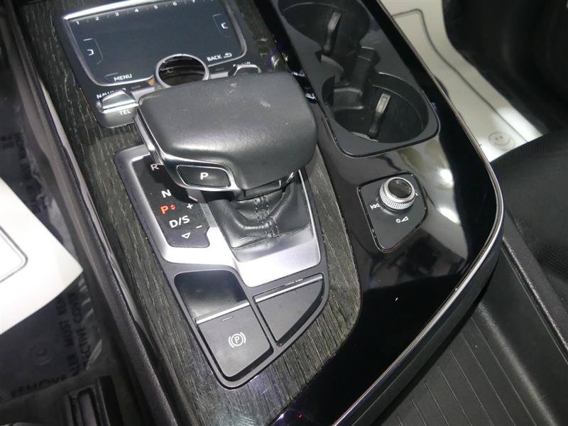 Used 2019 Audi Q7 3.0T Prestige w/ Prestige Package AWD/4WD image 43