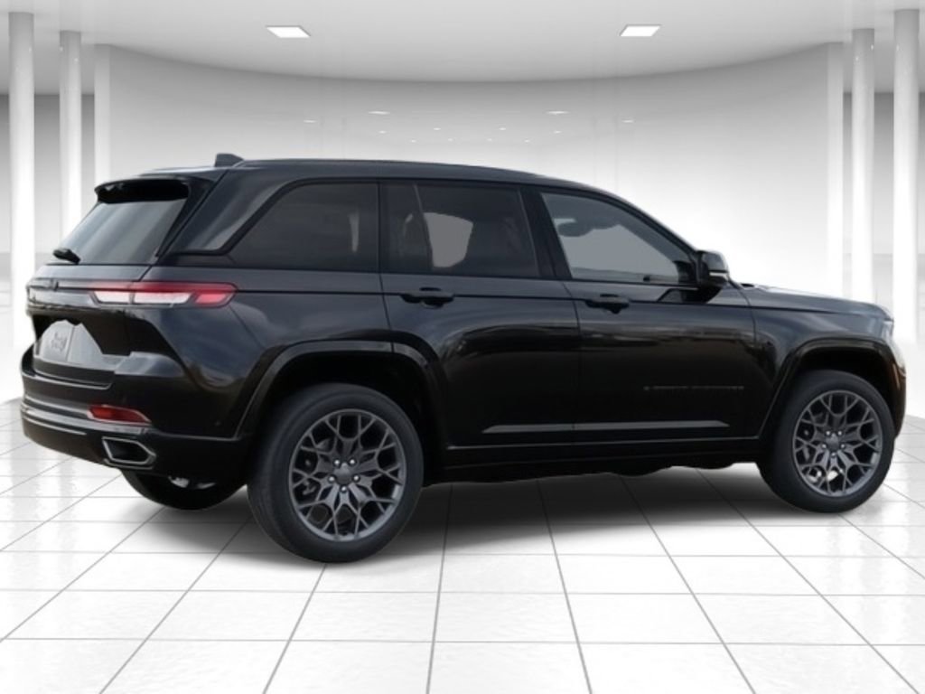 New 2025 Jeep Grand Cherokee Summit image 4