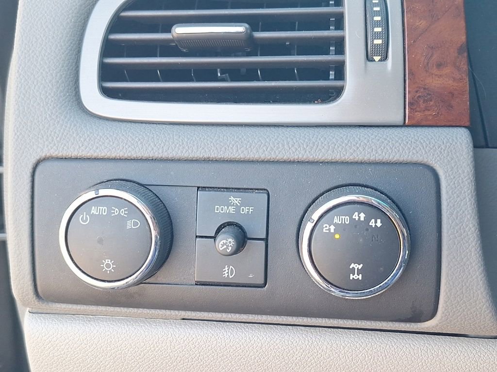 Used 2013 GMC Sierra 1500 SLT w/ Suspension Package, Off-Road image 33