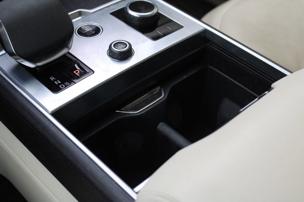 Used 2023 Land Rover Range Rover SE image 31