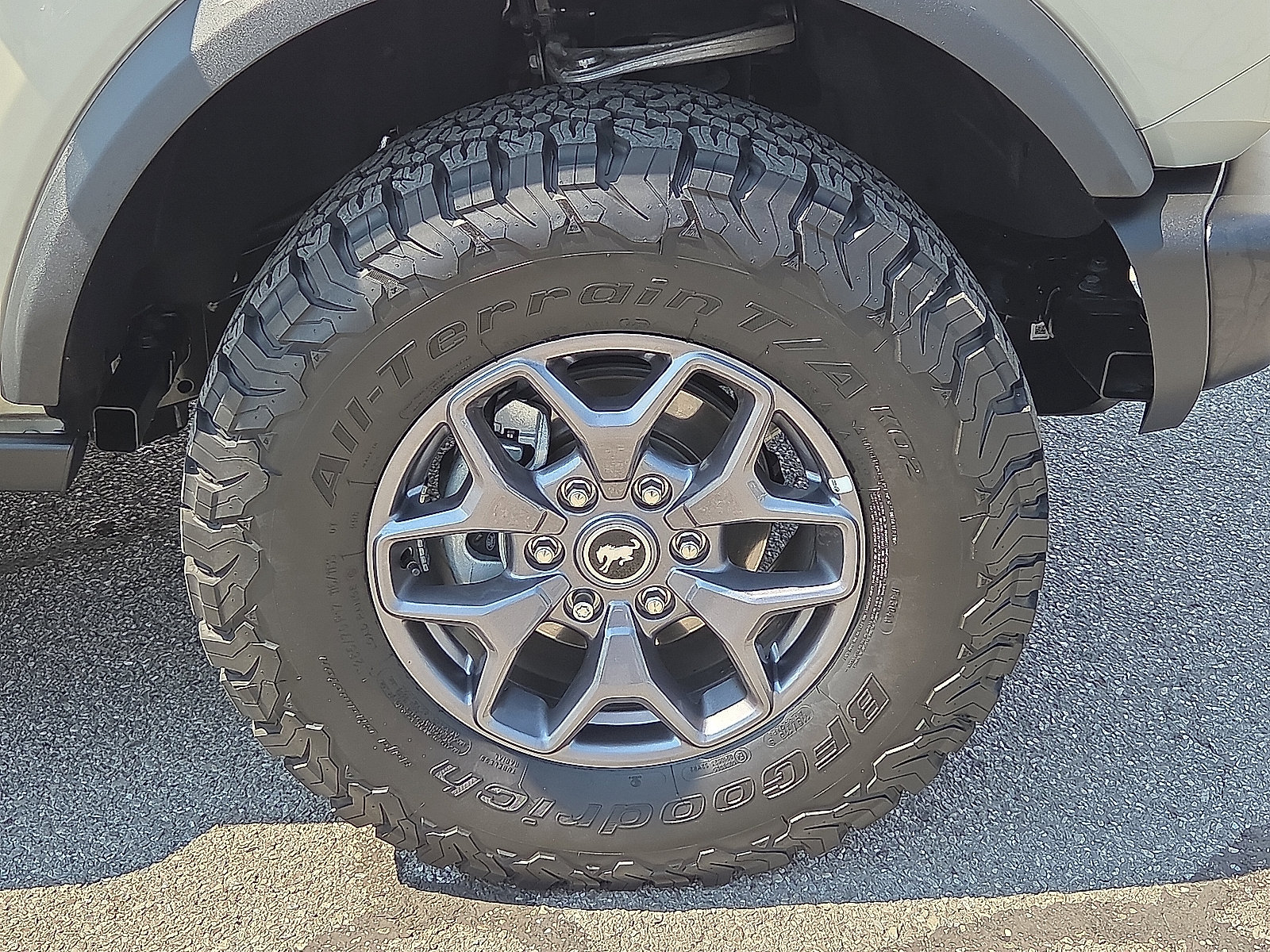 Used 2025 Ford Bronco Badlands AWD/4WD image 17
