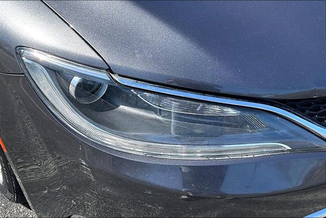 Used 2016 Chrysler 200 Limited w/ Anniversary Edition FWD image 29