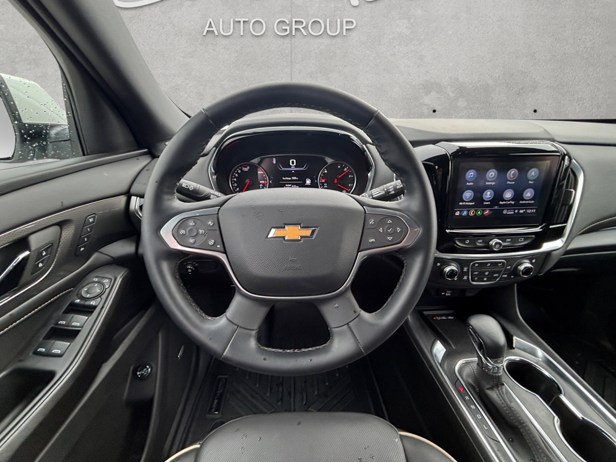 Used 2023 Chevrolet Traverse Premier image 23
