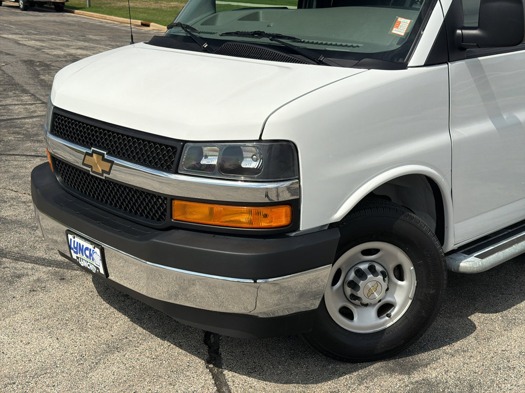 Used 2024 Chevrolet Express 2500 w/ Driver Convenience Package RWD image 8