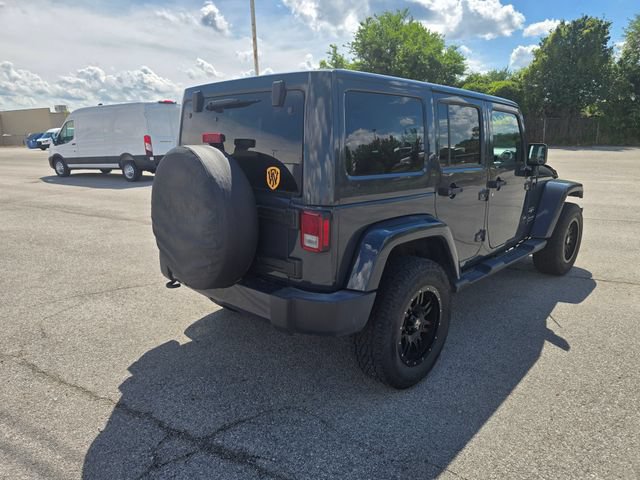 Used 2018 Jeep Wrangler Unlimited Sahara AWD/4WD image 4