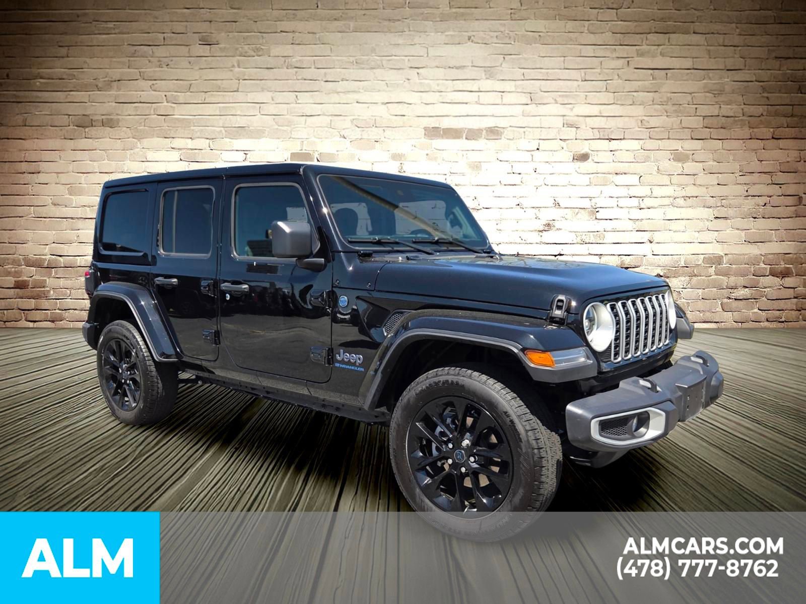 Used 2025 Jeep Wrangler Unlimited Sahara w/ Safety Group AWD/4WD image 19