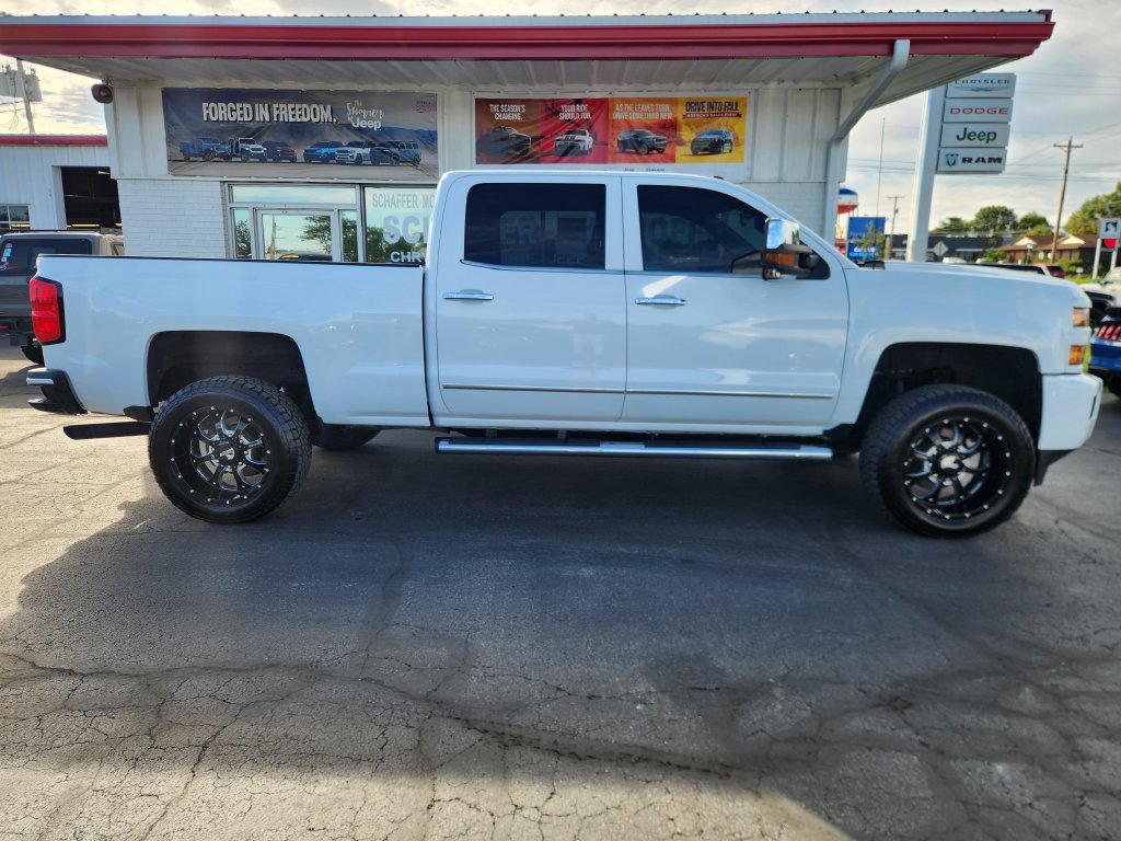 Used 2019 Chevrolet Silverado 2500 LTZ w/ Custom Sport Edition AWD/4WD image 2