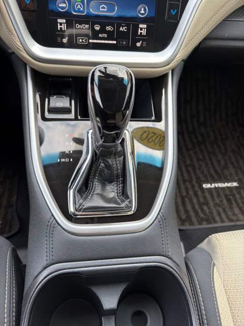 Used 2020 Subaru Outback Premium image 13