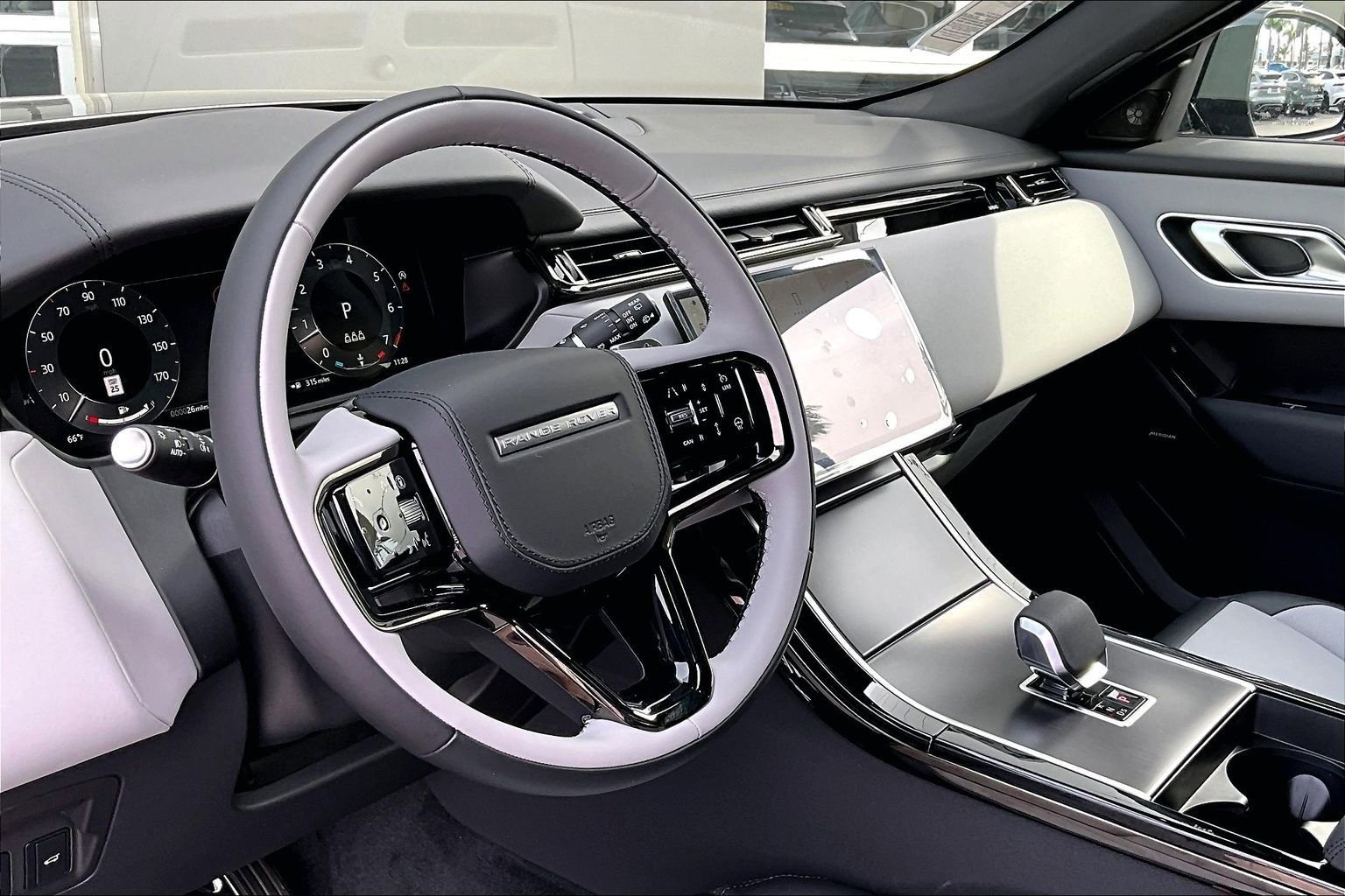 New 2026 Land Rover Range Rover Velar Dynamic SE image 6