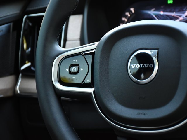 New 2026 Volvo XC90 B5 Plus image 24
