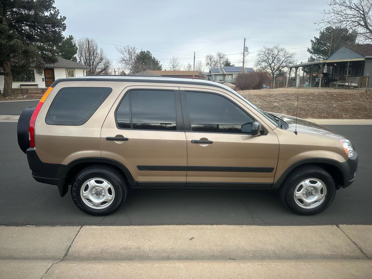 Used 2004 Honda CR-V LX image 6