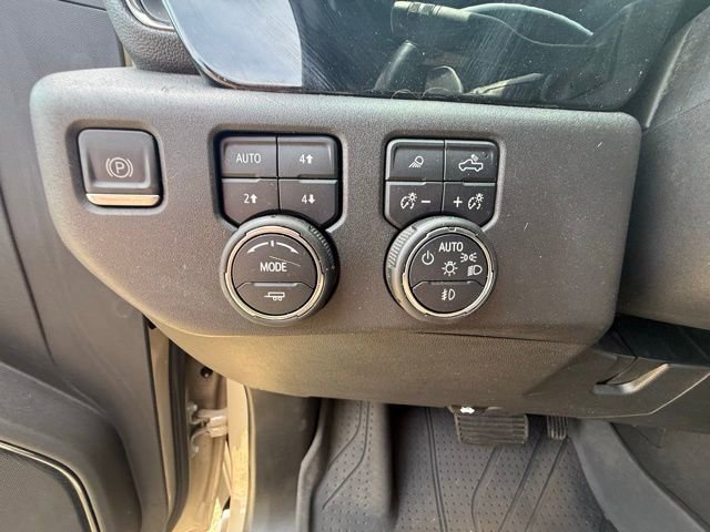 Used 2022 Chevrolet Silverado 1500 ZR2 image 17