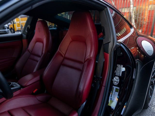 Certified 2024 Porsche 911 Carrera 4S AWD/4WD image 5