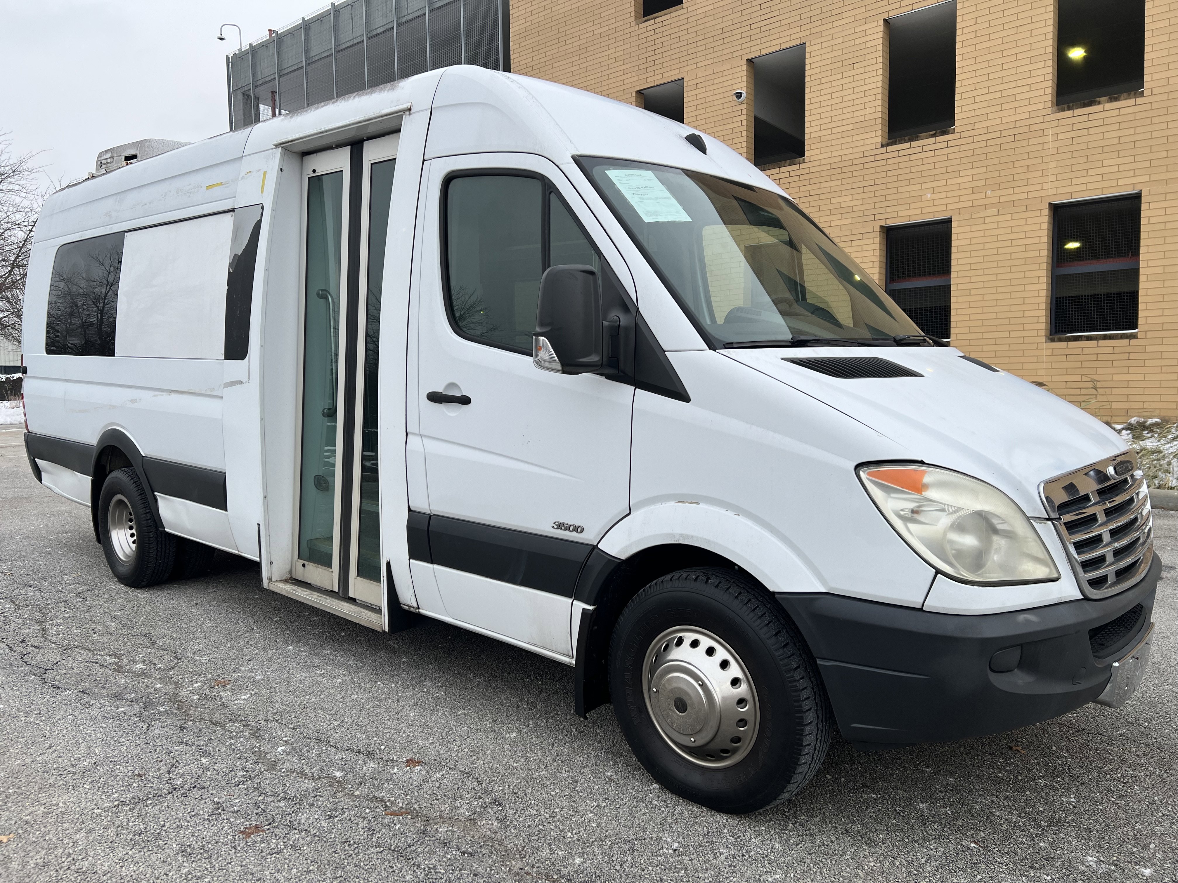 Used 2013 Freightliner Sprinter 3500 image 12