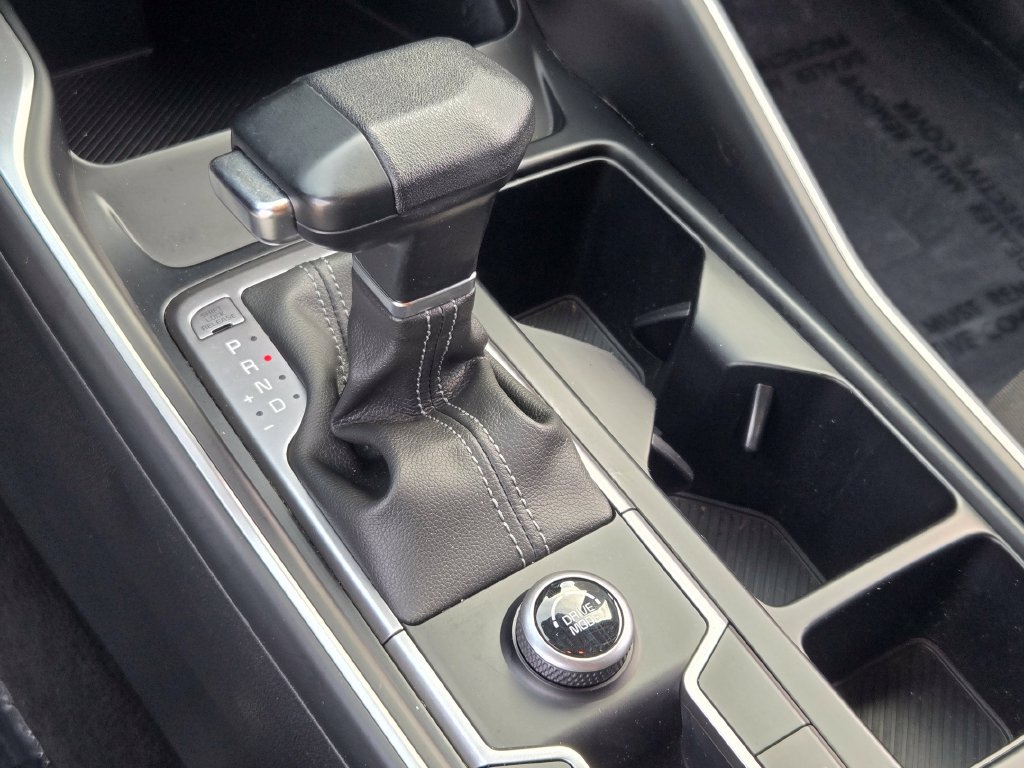 Used 2024 Kia Sorento LX FWD image 38