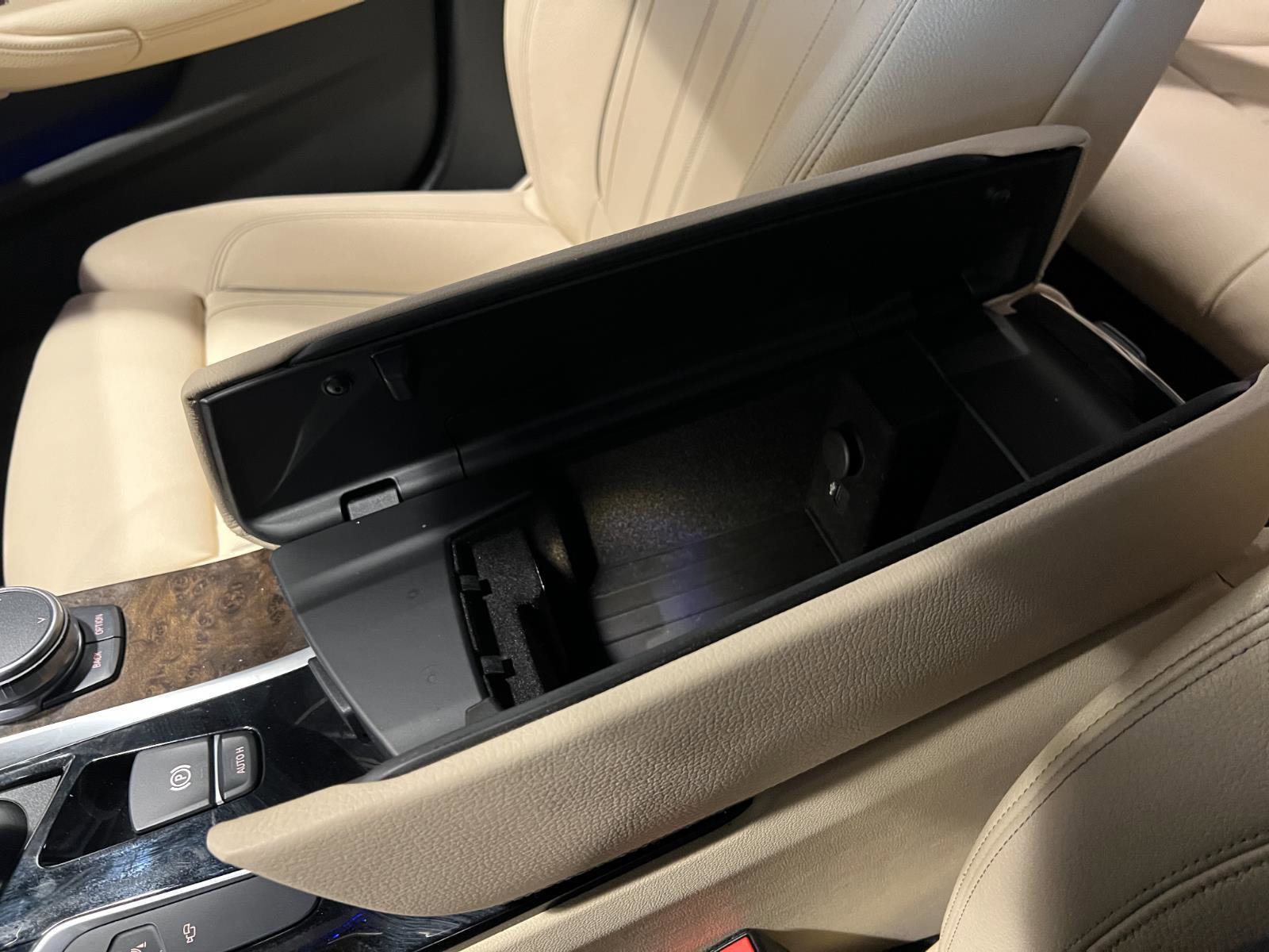 Used 2019 BMW 530e xDrive 530e xDrive iPerformance w/ Premium Package image 22