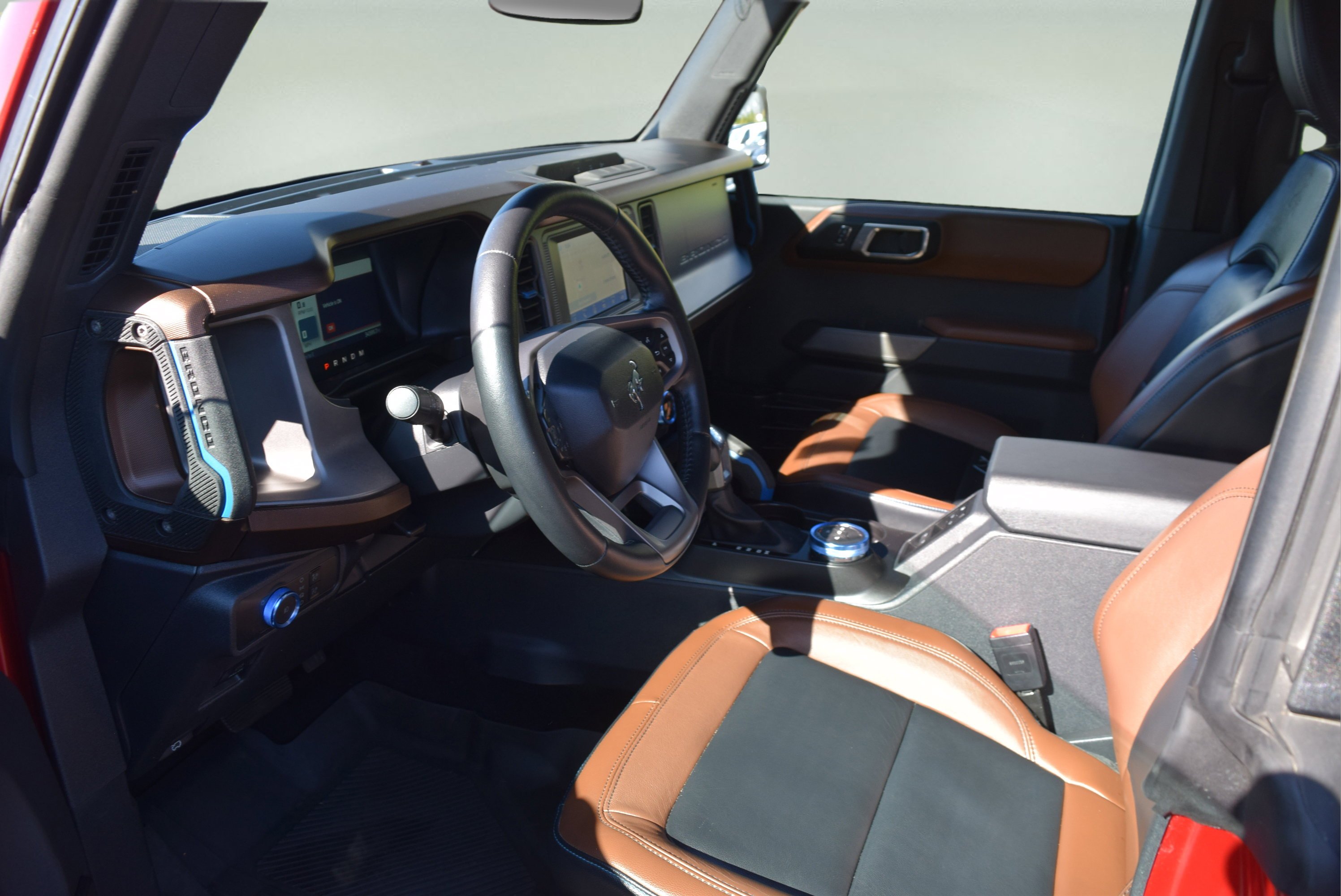 Used 2021 Ford Bronco Outer Banks AWD/4WD image 9