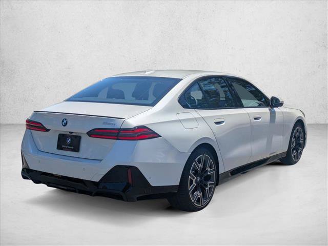 Used 2026 BMW 530i w/ M Sport Package RWD image 5