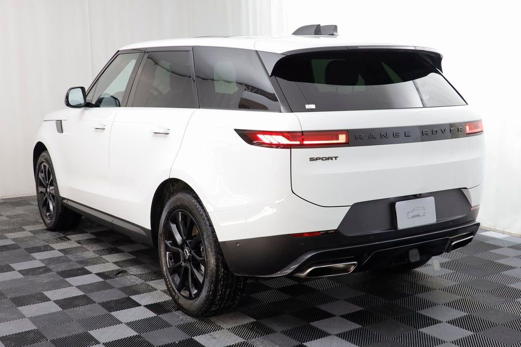 Used 2024 Land Rover Range Rover Sport SE AWD/4WD image 15