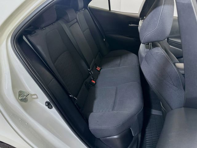 Used 2025 Toyota Corolla SE w/ SE Package image 12