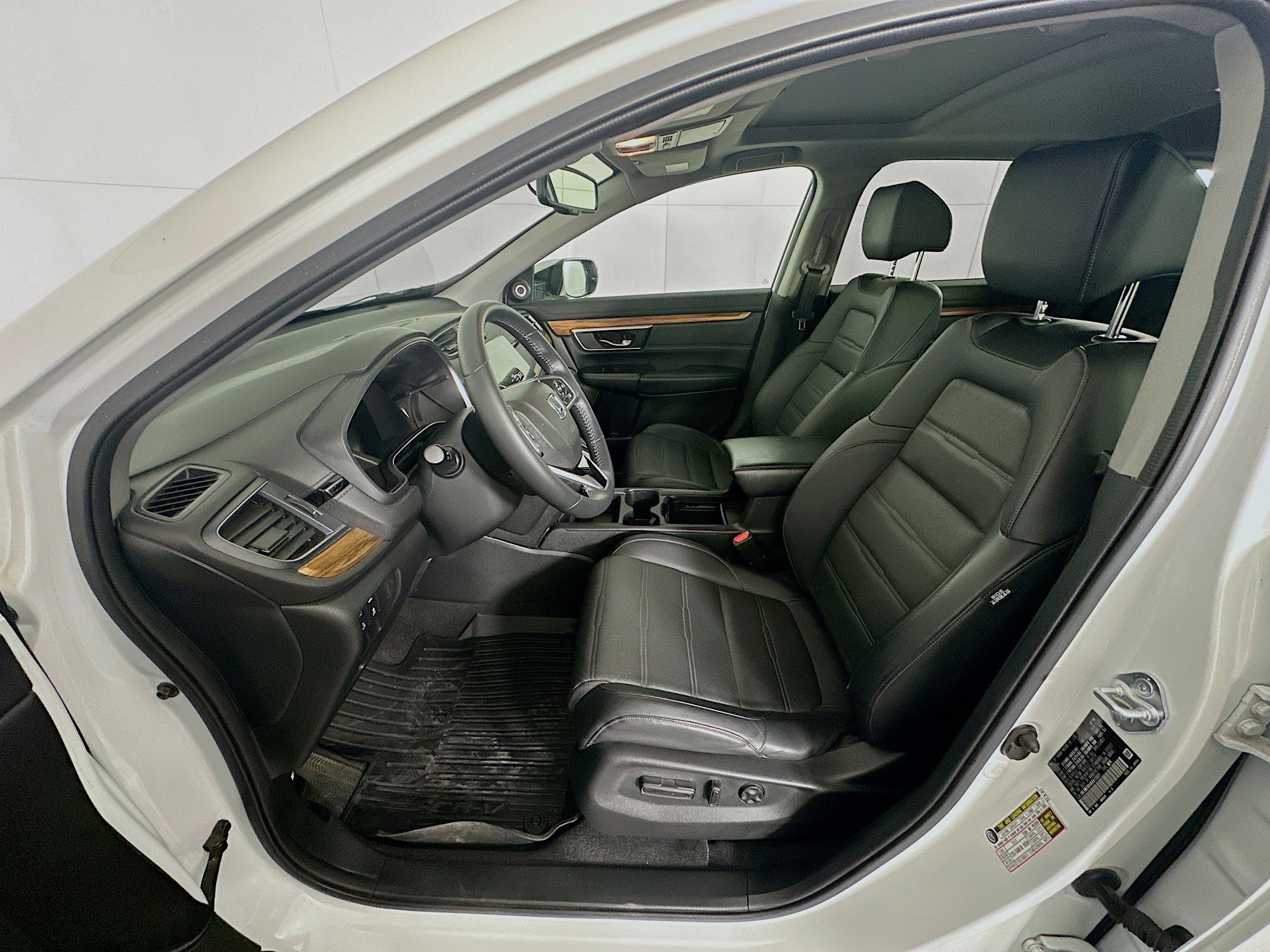 Used 2019 Honda CR-V Touring image 13