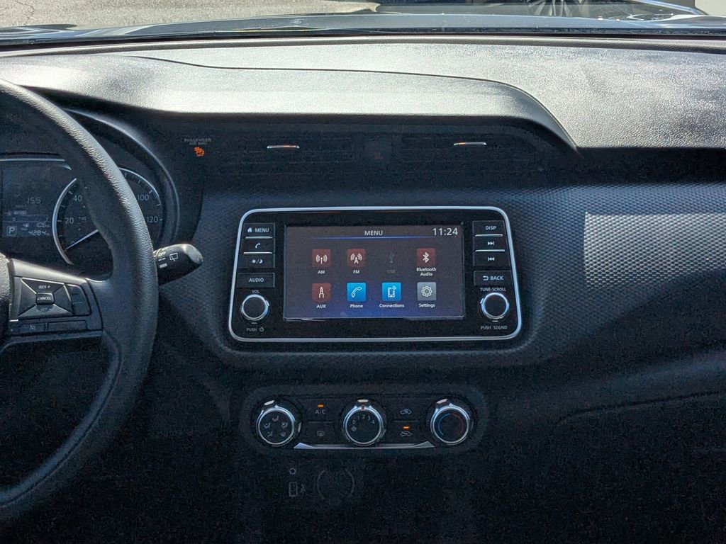 Used 2025 Nissan Kicks Play S image 15
