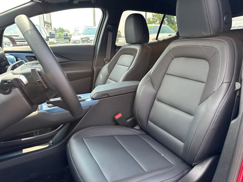 New 2026 Chevrolet Equinox EV LT AWD/4WD image 16