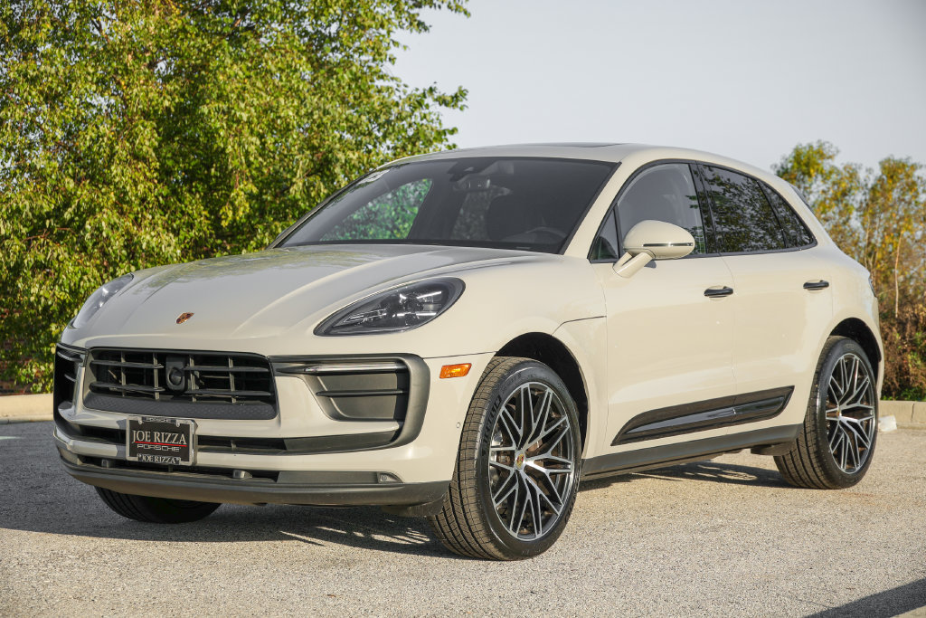 Certified 2023 Porsche Macan Turbo AWD/4WD image 24