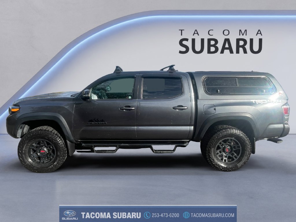Used 2021 Toyota Tacoma TRD Off-Road w/ TRD Premium Off Road Package AWD/4WD image 2
