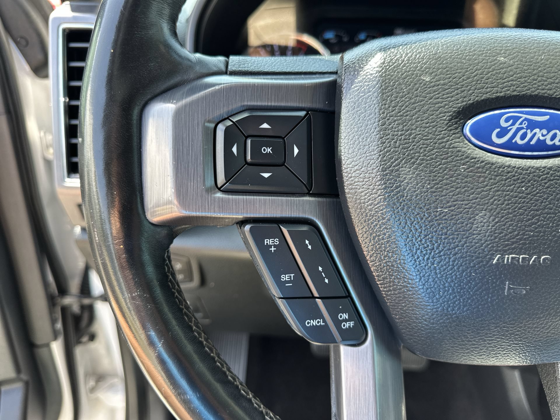 Used 2019 Ford Expedition Max Platinum AWD/4WD image 31