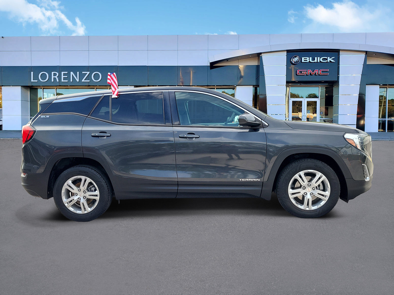 Used 2018 GMC Terrain SLE FWD image 4