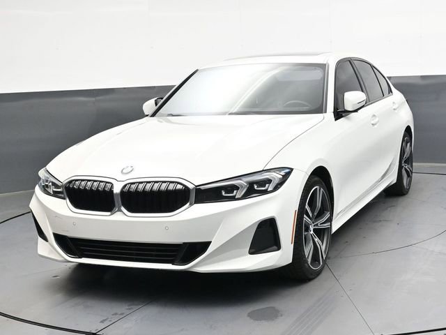 Used 2023 BMW 330i Sedan w/ Premium Package image 10