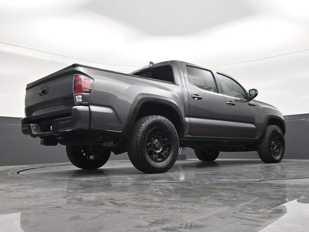 Used 2017 Toyota Tacoma TRD Sport w/ Tow Package RWD image 25